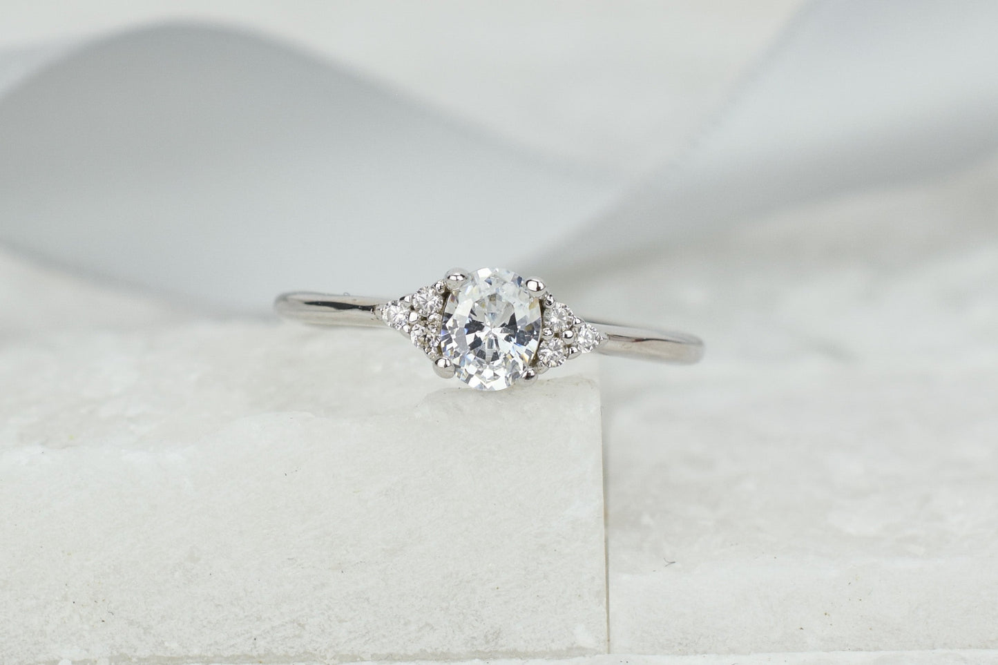 prinses ring, alexia ring, gouden ring, verlovingsring, zilveren ring met stenen, ovale ring, relatiering zilver, zilveren dames ring, rosegouden ring, 925 zilveren ring met stenen
