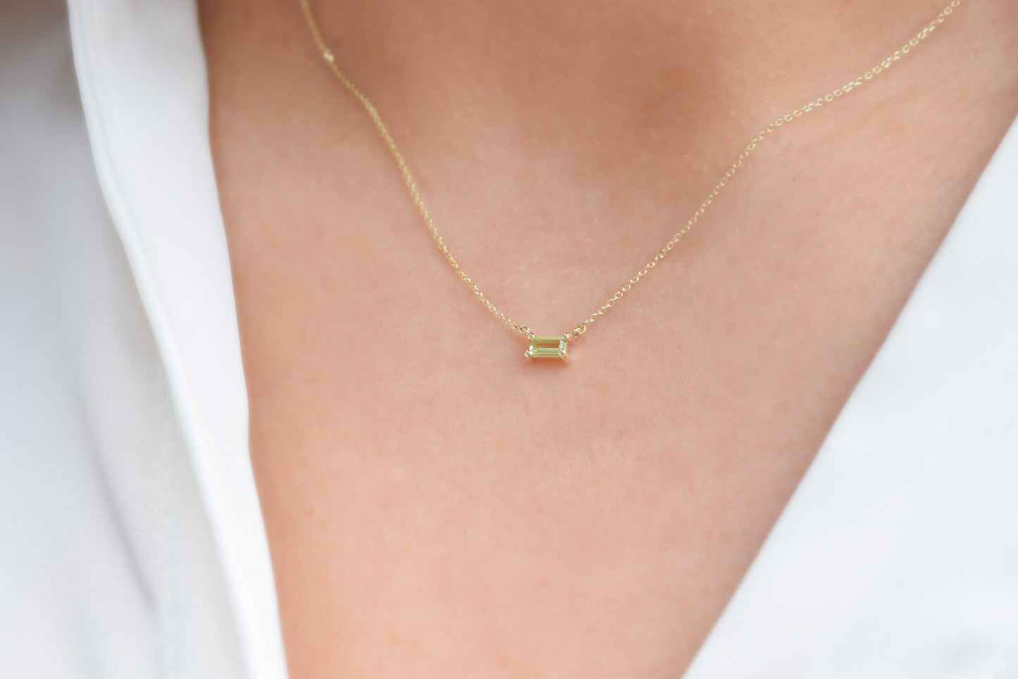 14K Gold Peridoot Baquette Ketting