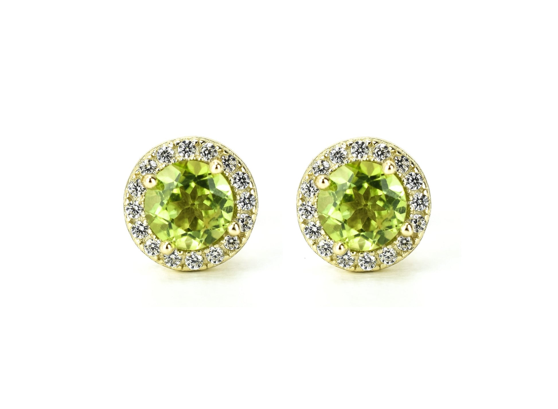 gouden peridoot soorbellen, oorknoppen peridot, groene stenen oorbellen, oorbellen met groene stenen, ooknoppen met licht groene stenen, halo peridoot oorbellen, zilveren peridoot oorbellen, zilveren groenen oorbellen, peridoot sieraden, geboortesteen peridoot, natuurlijke stenen peridoot, birthstone peridoot oorbellen