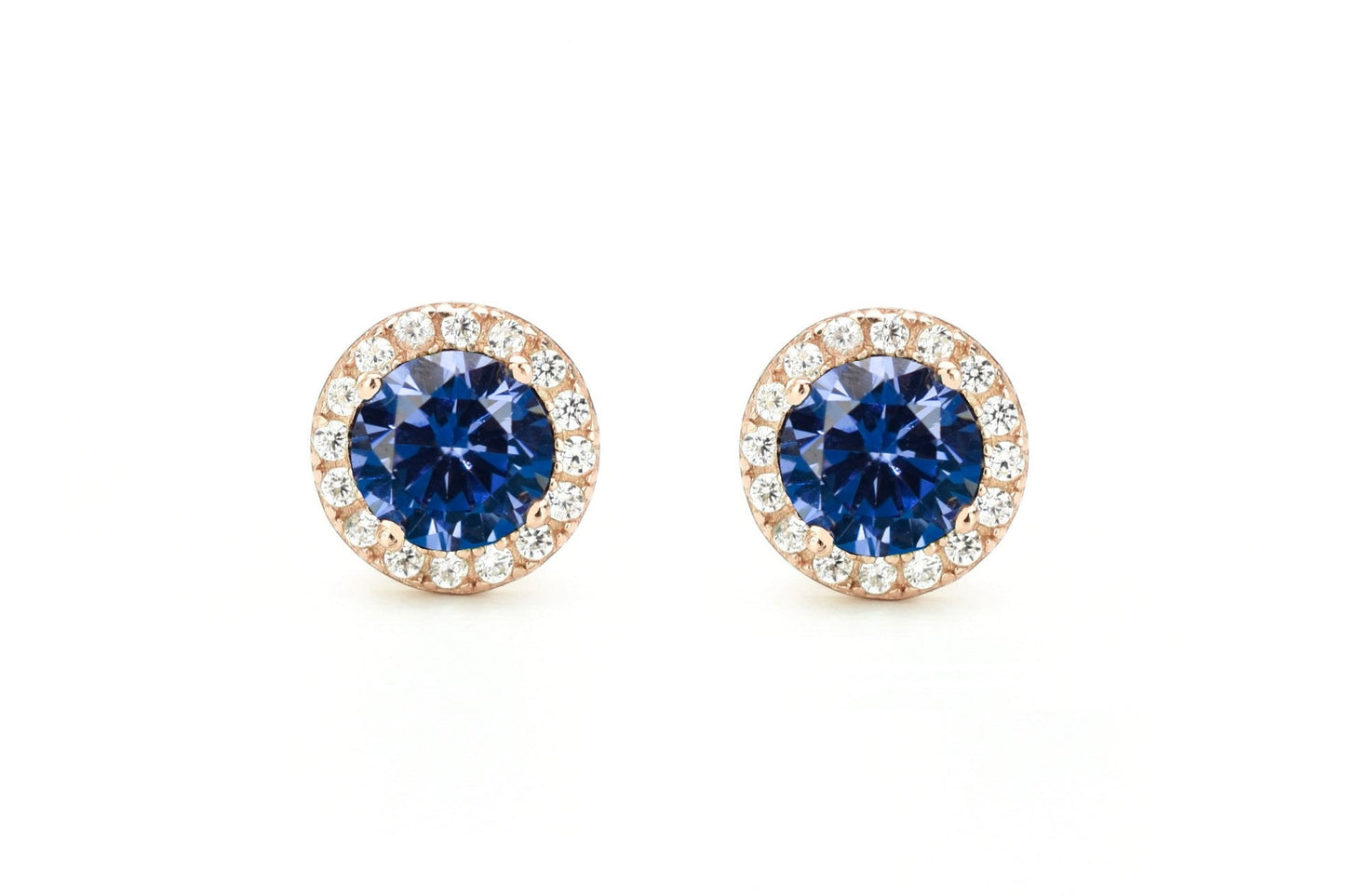 Tanaziet oorbellen, blauwe tanaziet oorknoppen, gouden tanaziet oorknoppen, oorbellen birthstone, geboortestenen oorbellen, blauwe oorbellen, blauwe oorbellen tanaziet, paarse oorbellen, violette oorbellen, roze gouden oorbellen blauw, zilveren birthstone sieraden