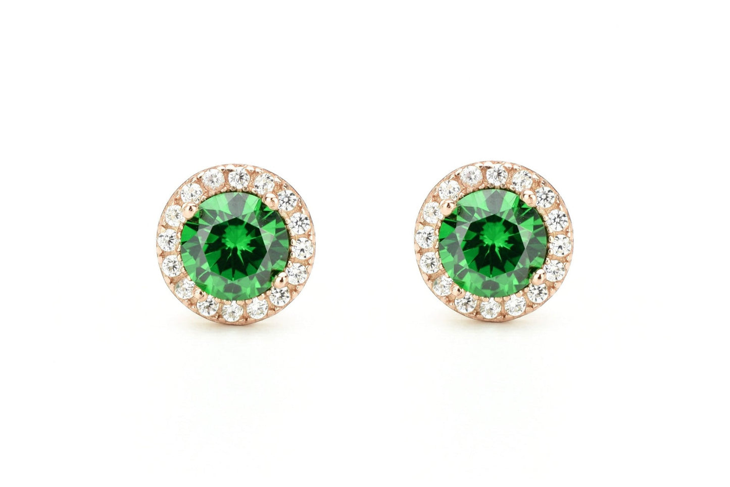 Smaragd oorbellen, gouden smaragd oorbellen, zilver smaragd oorknoppen, rosegouden smaragd oorbellen, oorbellen emarald oorbellen, birthstone oorbellen, groene oorbellen, ronde groene oorbellen, smaragd geboorte steen oorbellen, smaragd groene oorknoppen